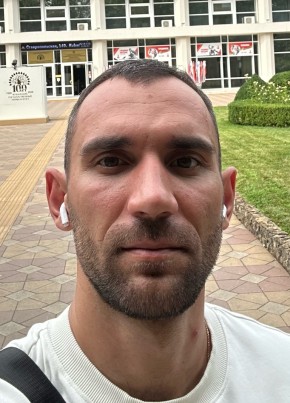 Vladimir из Λεμεσός 32 года