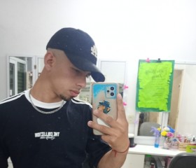 Eze, 21, Buenos Aires