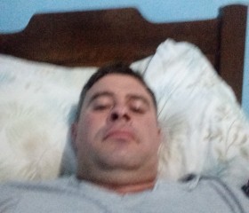 Luciano, 20, Piraquara