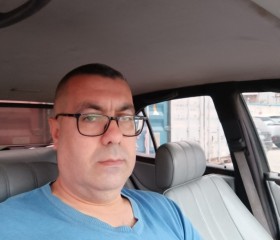 Kaptan Kenan, 48, Rrogozhine