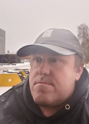 Олег, 42, Россия, Тула
