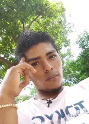 Kevin, 20, República de Costa Rica, Turrialba