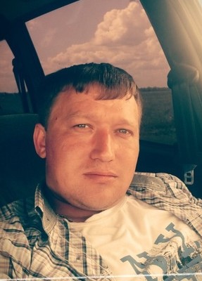 Павел, 37, Россия, Пески