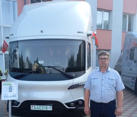 Oleg Zhuk, 53, Baranovichi