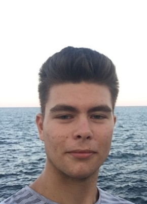 Stanislav, 24, Република България, Варна