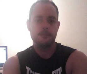 Josh, 38, Morayfield