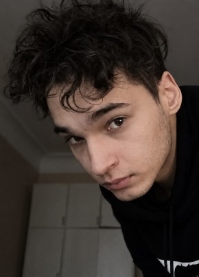 Никита из Уфы 23 года