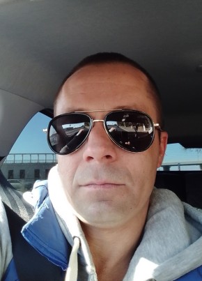 Михаил из Волгограда 39 лет