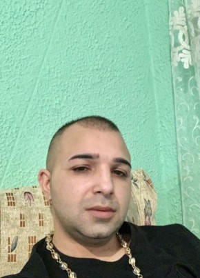 Gheorghe, 32, Romania, Iași