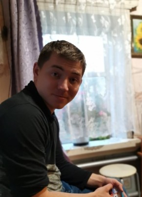 Илья, 31, Россия, Чайковский