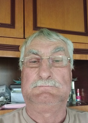 Олег из Кавалерово 65 лет