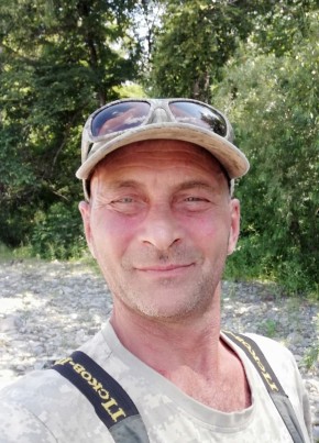 Александр из Артема 61 год