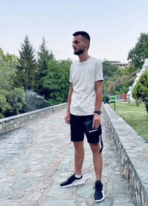 Artan, 23, Republika e Kosovës, Ferezaj