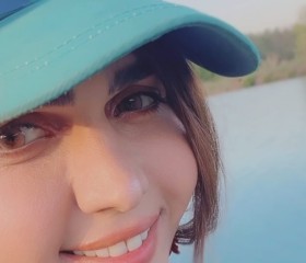 elsaTrAvEsti, 24, Istanbul