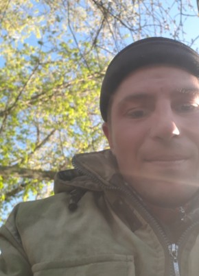 Антон, 27, Россия, Морозовск