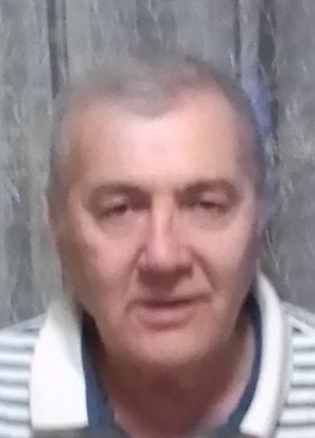 Роман, 69, Россия, Екатеринбург