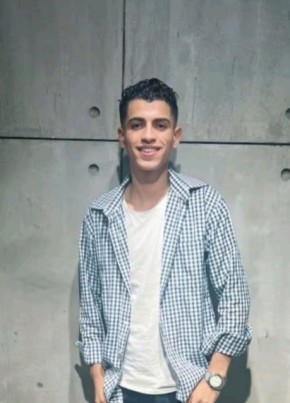 كريم из قنا 22 года