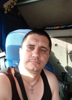 Николай, 35, Россия, Гатчина