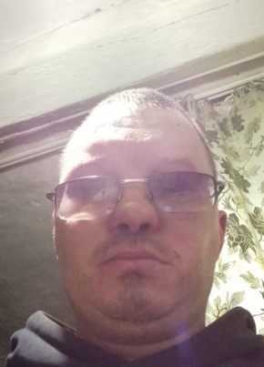 Sergey, 40, Russia, Kaltan