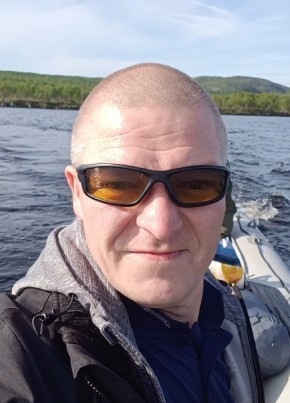 Илья из Мурманска 41 год