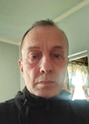 Сергей из Глыбокае 52 года