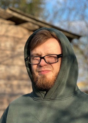 Артём