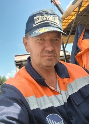 Александр из Саратова 50 лет
