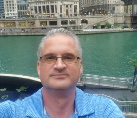 Roman, 39, Chicago