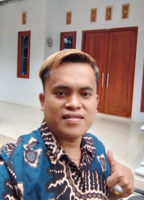 Mas, 28, Indonesia, Sumenep