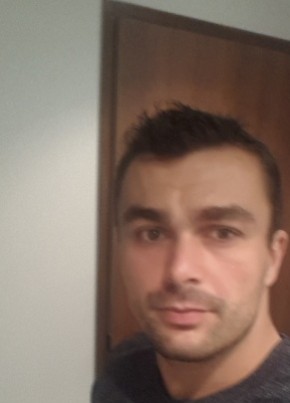 Matt, 41, République Française, Caluire-et-Cuire