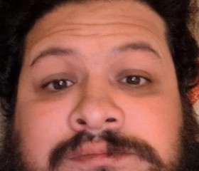 Ray, 32, Los Angeles