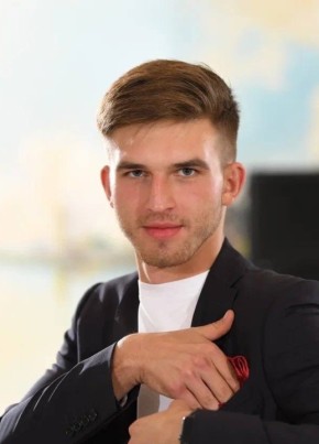 Даниил из Москвы 32 года
