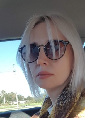 Ольга, 44, Россия, Псков