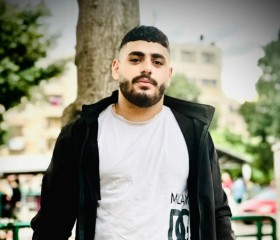 Memoo, 26, Tel Aviv