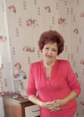 Елена, 75, Россия, Москва