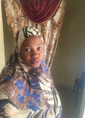 Madame Keita , 27, République du Niger, Niamey