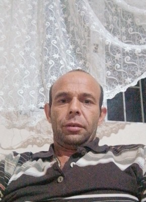 Mustafa, 40, Türkiye Cumhuriyeti, İstanbul
