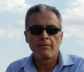 Yan, 65, Sofia