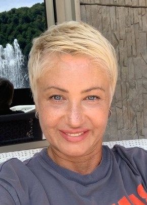 Таня, 48, Россия, Москва