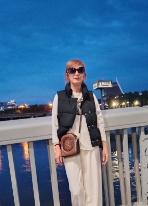 Соня Комарова из Ноябрьска 56 лет