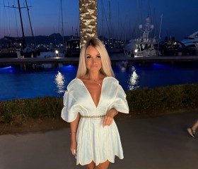 Evgeniya, 37, Dubai