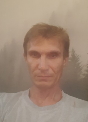 Александр из Новосибирска 48 лет