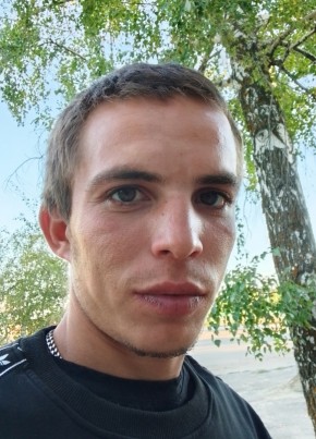 Виктор из Суровикино 23 года