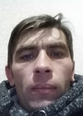 Александр, 37, Россия, Гусев