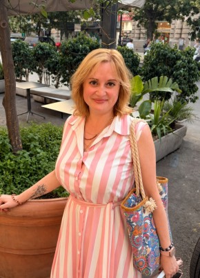 Оксана из Paris 42 года