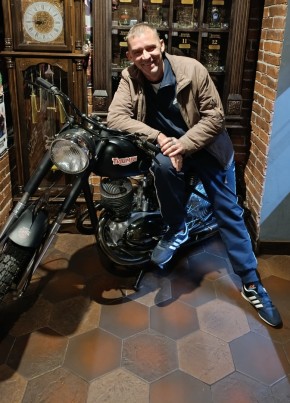 Sasha, 51, Belarus, Pinsk