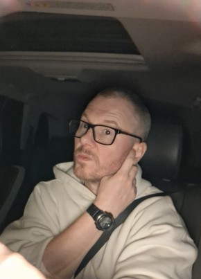 Sasha из Владивостока 42 года
