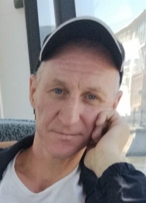 Юрий из Ступино 47 лет