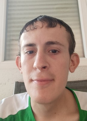 Faez из Vincennes 22 года
