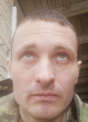Максим, 39, Россия, Краснотуранск